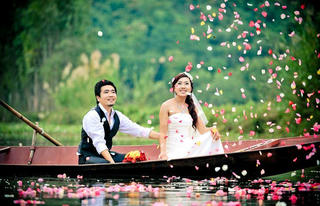 Thuyền Hoa