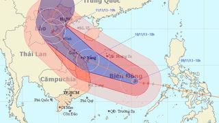 "Siêu bão" tiến nhanh đến vùng biển Quảng Ngãi - Quảng Trị