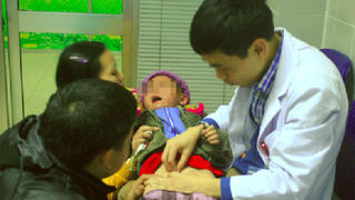 Những chàng trai tiểu ngồi