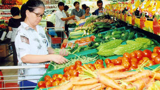 Tin vào siêu thị, gặp thói "lưu manh chợ trời"