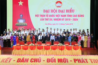 Đấu tranh với các âm mưu xuyên tạc về vấn đề “dân chủ”, “dân tộc”, “tôn giáo”