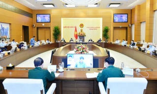 Chống dịch Covid-19, bộ đội biên phòng phải ngủ ngay tại đường mòn, lối mở
