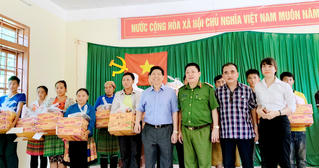 Tập đoàn Phượng Hoàng chung tay đẩy ma túy khỏi vùng biên giới
