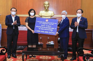 Trao 5 tỷ đồng hỗ trợ trẻ em mồ côi do dịch bệnh tại TP Hồ Chí Minh