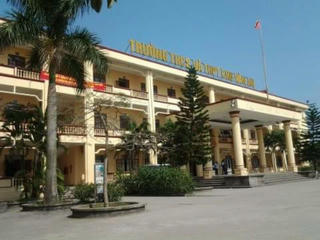 Quảng Ninh 'siết' an toàn trường học sau vụ phụ huynh lái xe tông trúng học sinh