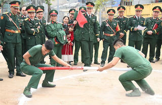 Sôi nổi hoạt động mừng Xuân Ất Tỵ của bộ đội ở Quảng Ninh