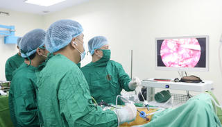 Bệnh viện Việt Nam – Thụy Điển Uông Bí từng bước làm chủ kỹ thuật chuyên sâu tại tuyến tỉnh