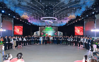 Hàng nghìn vận động viên tham gia Giải Khiêu vũ thể thao tại Quảng Ninh