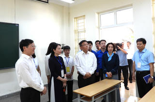 Phó Thủ tướng Lê Thành Long nhắn nhủ thầy cô động viên thí sinh Kỳ thi tốt nghiệp THPT