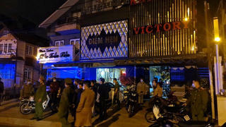 Thu hồi giấy phép 2 quán karaoke vi phạm quy định chống dịch