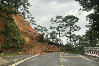 Lâm Đồng cấm phương tiện qua đèo D’ran