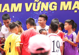 Quang Hải và đồng đội sắp có chương trình truyền cảm hứng cho giới trẻ