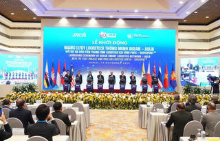 Thủ tướng khởi động mạng lưới logistics thông minh ASEAN