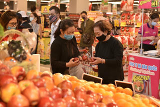 Hệ thống bán lẻ VinMart tăng lượng hàng hoá 40% - 50% phục vụ Tết Nhâm Dần