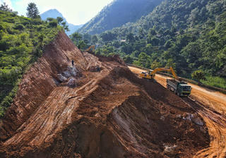 Đẩy nhanh tiến độ dự án Kết nối giao thông các tỉnh miền núi phía Bắc