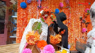 Phố Hàng Mã ngập tràn đồ chơi kinh dị phục vụ lễ Halloween