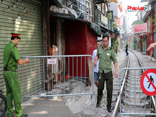 BCĐ 197 quận Hoàn Kiếm: Xử lý nghiêm vi phạm an toàn giao thông ở phố “đường tàu”