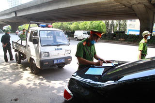 BCĐ 197 phường Đại Kim: Xử lý “điểm nóng” về vi phạm an toàn giao thông trên đường Nguyễn Xiển