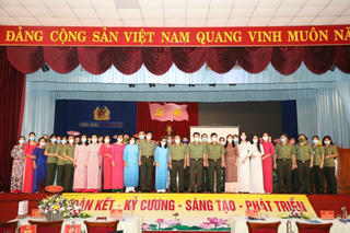Hội Phụ nữ Trường Đại học An ninh nhân dân thực hiện tốt mục tiêu chăm lo bảo vệ quyền lợi cho cho phụ nữ, trẻ em 