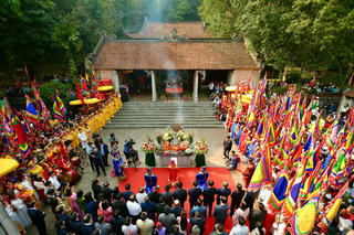 Khai hội Đền Bà Triệu năm 2025