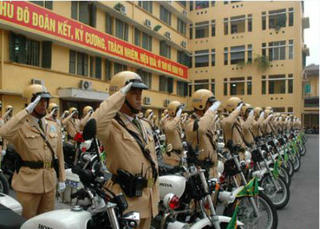 Lực lượng Cảnh sát nhân dân hưởng ứng Ngày Pháp luật