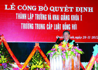 Sức xuân của một ngôi trường mới