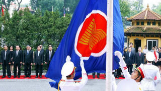 Lễ thượng cờ ASEAN và Quốc kỳ Việt Nam
