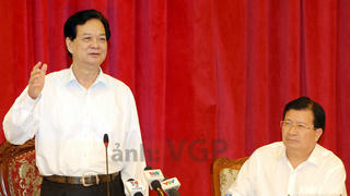 Khởi công 1 công trình, “trèo qua” 40 thủ tục