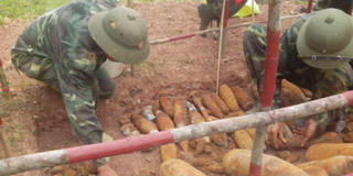 Quảng Trị: Phát hiện hầm bom đạn nằm dưới đất 2,5m