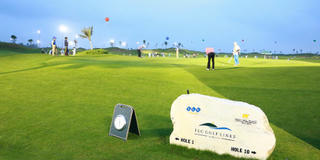 Ngày thi đấu thứ nhất FLC Golf Championship 2015: Trải nghiệm đặc biệt trên FLC Golf Links