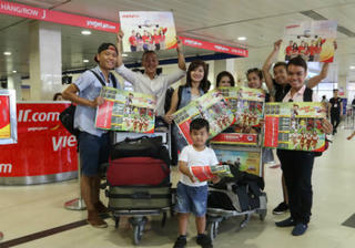 Tặng lịch thi đấu bikini nóng bỏng, Vietjet hòa nhịp cùng Euro 2016