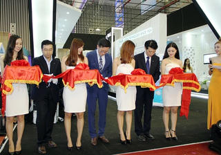 LIXIL trưng bày sản phẩm và công nghệ mới nhất tại Triển lãm VIETBUILD TP Hồ Chí Minh 2016