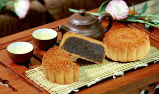 Bánh trung thu 'dây chuyền' đang triệt tiêu bánh 'cha truyền con nối'