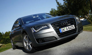 Audi Việt Nam cho thu hồi 12 chiếc xe mẫu A8L vì lỗi hộp số