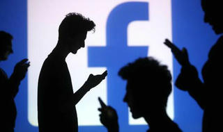 Truy tìm chủ Facebook đăng hình ảnh hành hạ động vật
