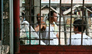 Hơn 150 tù nhân trốn thoát trong cuộc đột kích ở Philippines