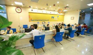 Hào hứng nhận quà tặng từ “Điều ước năm mới” của PVcomBank