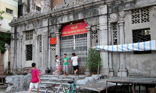 Xót xa khu di tích lăng đá họ Hoàng