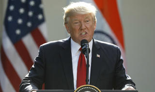 Ông Trump cân nhắc hành động thương mại với Trung Quốc
