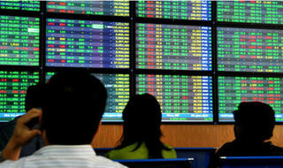 VN-Index trước cơ hội lớn quay lại đỉnh giá 1.000 điểm