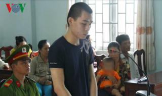 Cướp mạng bạn gái vì nghĩ bị phản bội