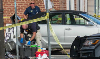 FBI vào cuộc điều tra vụ đâm xe chết người ở Charlottesville