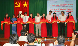 Triển lãm tranh “Dọc theo bờ sông Mekong” của họa sĩ người Pháp 