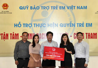 AIA hỗ trợ đồng bào bị thiên tai phía Bắc và miền Trung