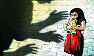 Phẫn nộ: Yêu râu xanh cùng lúc hãm hại hai chị em bé gái