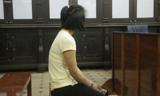 Hám tiền, cô gái Thái Lan mang 2 “hộp nhang” nhận án tử hình