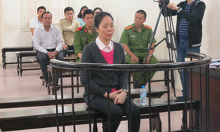 Tự ý bán đất biệt thự cho mình, cựu nữ Giám đốc lĩnh 16 năm tù
