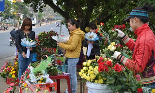 Thị trường quà tặng 20/11: Khởi động sớm, sức mua tăng