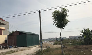 Yên Lạc (Vĩnh Phúc): Ai “bảo kê” cho một hộ dân dựng nhà tôn trái phép trên đất dự án?