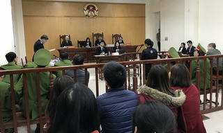 Vụ án “Chống người thi hành công vụ” tại quận Hoàng Mai: Bản án có thỏa đáng?
